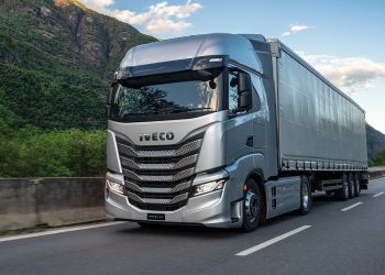Iveco S-Way Jadi Truk Dengan Desain Terbaik Tahun 2024 Dari Red Dot Award