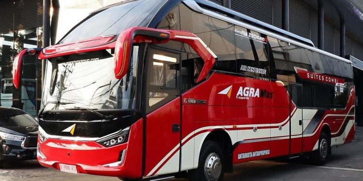 PO Agra Mas Rilis 2 Bus Baru Pakai Bodi Suites Combi