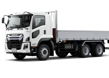Truk Isuzu Forward Series Kini Punya Wajah dan Mesin Baru