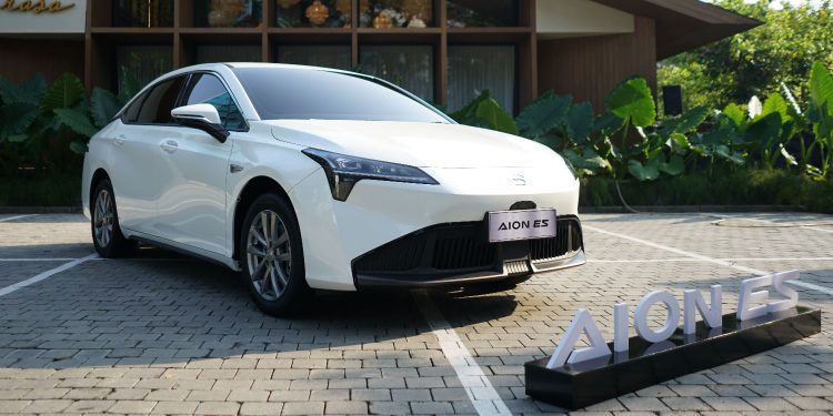 Sedan Listrik Aion ES Siap Tampil di GIIAS 2024, Segini Kisaran Harganya