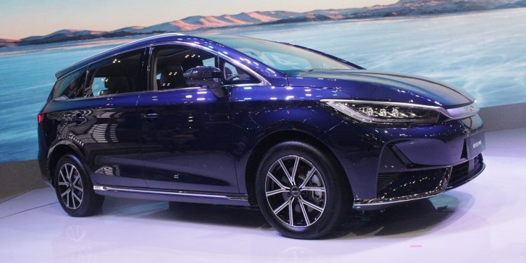 BYD M6 Resmi Dipasarkan, MPV Listrik Seharga Rp397 Juta