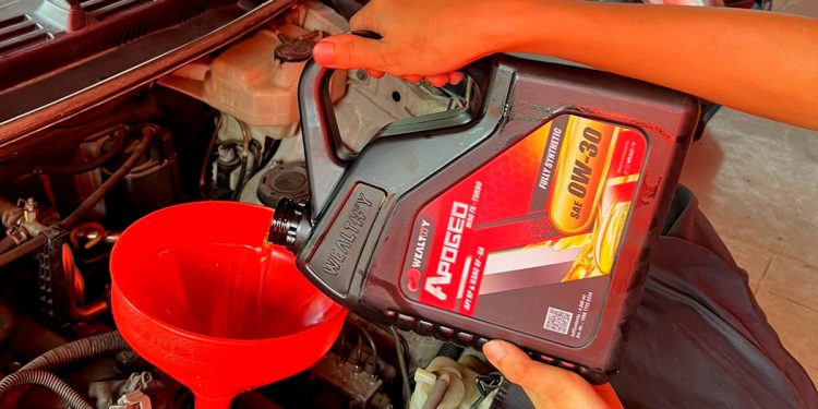 Oli Wealthy Apogeo SAE 0W-30 Mampu Jaga Mobil Bermesin Turbo Tetap Optimal