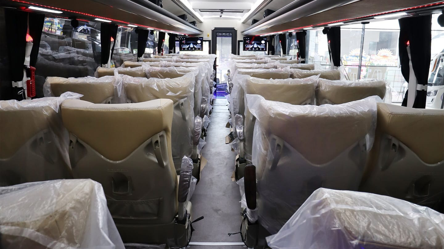 PO Rapi Rilis 2 Unit Bus Baru, Berbalut Bodi Legacy SR3 HD Panorama ...