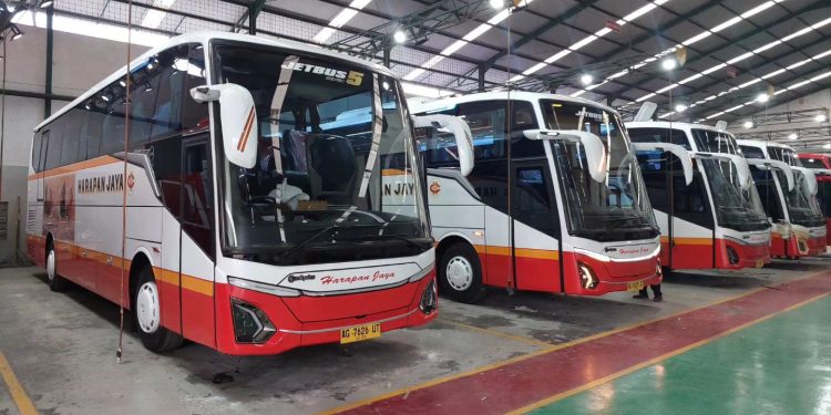 PO Harapan Jaya Tambah 4 Unit Bus Baru, Pakai Bodi Jetbus 5 SHD Single Glass