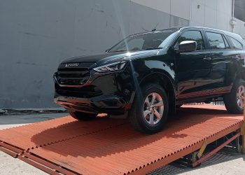 First Drive Isuzu Mu-X 4×4, SUV Para Juragan Tambang