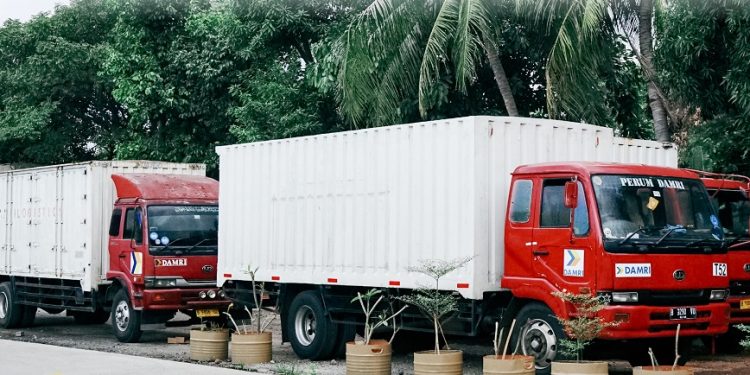 Kirim Barang dari Palangkaraya Kini Bisa Pakai Damri