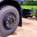 Ternyata Ini Alasan Truk dan Bus Besar Pakai Ban Ganda di Bagian Belakang