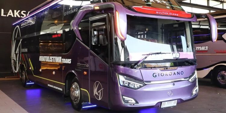 PO Khatulistiwa Trans Tambah Sleeper Bus Baru dari Karoseri Laksana