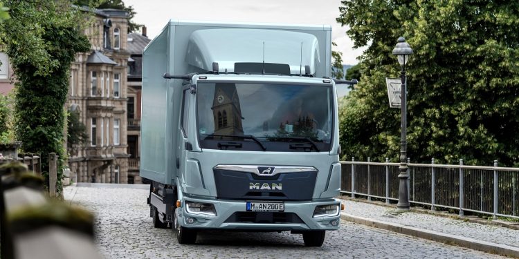 MAN Luncurkan Model Truk Listrik Baru eTGL Berbobot 12 Ton