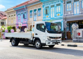 Mitsubishi Fuso Luncurkan eCanter Untuk Pasar Singapura