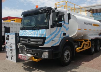 Intip Canggihnya Inovasi Truk Water Sprayer Buatan Karoseri UT2000