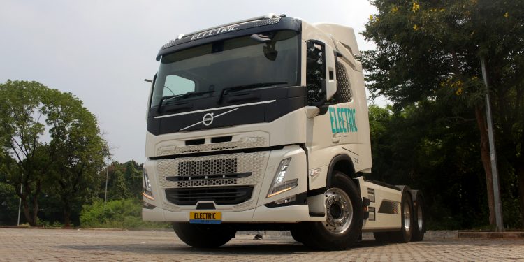 Profil Volvo FM 6x4T Electric, Truk Listrik Eropa Pertama di Indonesia