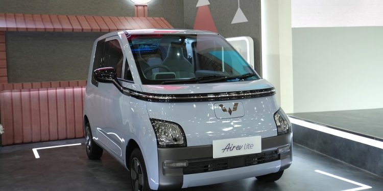 Wuling Resmi Jual Air EV Lite Long Range, Jarak Tempuh Capai 300 Km