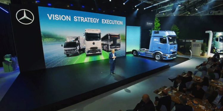 Daimler Truck Ungkap Strategi Menuju Transportasi Berkelanjutan di IAA Transportation 2024