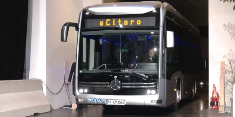 Bus Listrik Mercedes-Benz eCitaro K Resmi Meluncur Secara World Premier