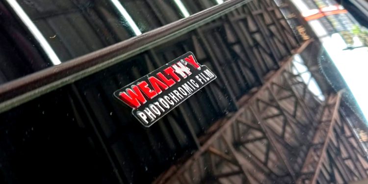 Bukti Keandalan Kaca Film Wealthy Photochromic, ‘Kulit Tidak Pedih Lagi’