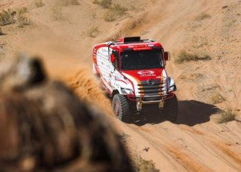 Hino Siap Kembali Berlaga di Reli Dakar 2025