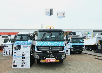 Jagoan di Medan Tambang, Daimler Bawa 4 Truk di Mining Indonesia 2024