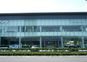 Dari Banten Hingga Surabaya, BYD Resmikan 9 Diler BYD Arista Secara Serentak