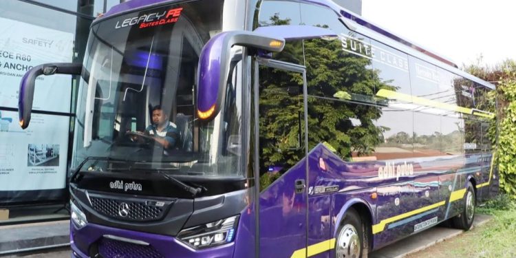 PO Adhi Putra Rilis Sleeper Bus Baru Pakai Mesin Depan