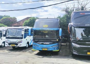 Hino Ajak 30 PO Bus di Bali Rasakan Kenyamanan Sasis RM 280 ABS Euro 4 dan GB 150