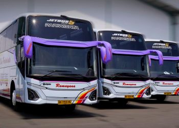 PO Ramayana Tambah 3 Bus Pariwisata Baru Dari Karoseri Adiputro