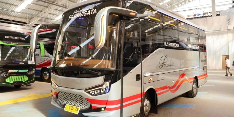 White Horse Group Rilis Bus Medium Baru Dari Karoseri Laksana