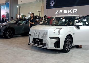 Debut Perdana Di GJAW 2024, Zeekr X dan Zeekr 009 Resmi Diperkenalkan