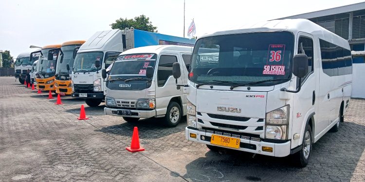 Eksis Selama 5 Dekade, 50 Unit Kendaraan Isuzu Konvoi Dengan Berbagai Aplikasi