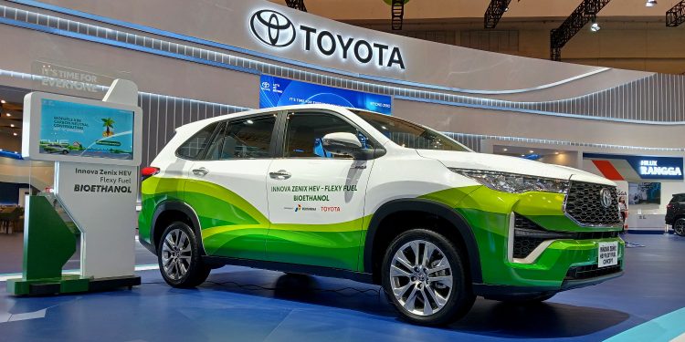 Gandeng Pertamina dan TRAC, Toyota Siap Uji Coba Bahan Bakar Bioetanol E10