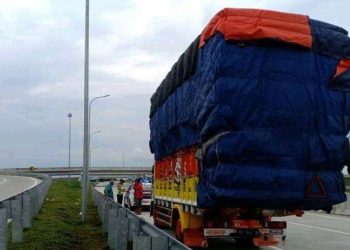 Simak, Ini 4 Potensi Bahaya Yang Mengintai Para Truk ODOL