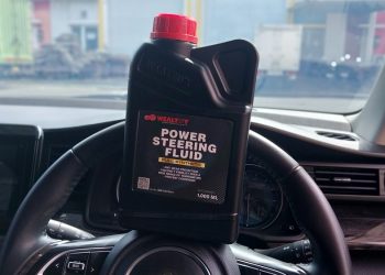 Pakai Wealthy Power Steering Fluid Untuk Cegah Kebocoran dan Kerusakan Pada Sistem Kemudi Mobil