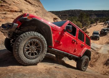 Gandeng Indomobil, Jeep Siapkan Wrangler Rubicon Terbaru Tahun Depan