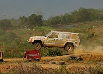 Juara Nasional Rally 2024 Group J, Refly Febriansyah Raih Penghargaan di IMI Award