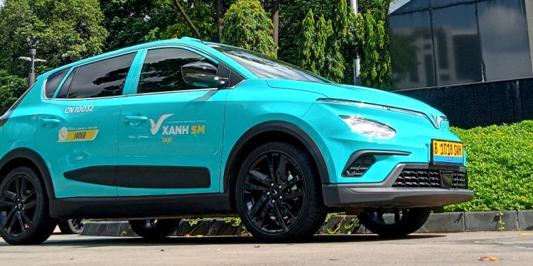 Spesifikasi Limogreen, Taksi Listrik Xanh SM Yang Beroperasi di Indonesia