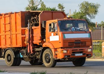 Mengenal Berbagai Jenis Model Truk Sampah dan Kapasitasnya