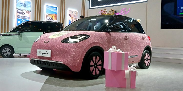 Catatan Manis Perjalanan Wuling BinguoEV di Indonesia