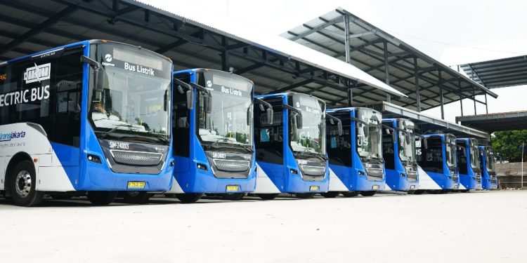 Bus Listrik Dengan TKDN Lebih Dari 40% Pertama VKTR Resmi Beroperasi