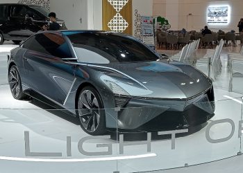 Ketika Para Komunitas Resmi Wuling Dibuat Terpana Oleh Mobil Konsep Light Of ASEAN Wuling Di IIMS 2025