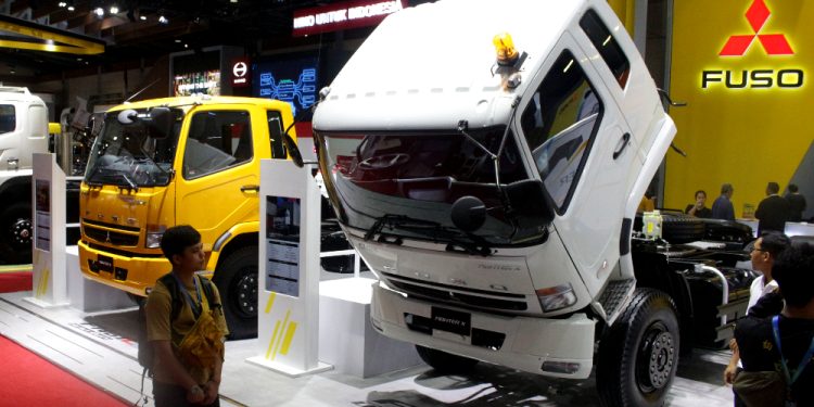 Sabet Top Brand 100 Award 2025, Bukti Mitsubishi Fuso Jadi ‘Top of Mind’ Para Pengusaha