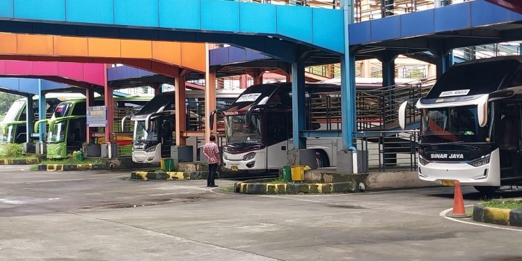 Persiapan Sopir Bus AKAP Agar Kondisi Prima Saat Arus Mudik Lebaran