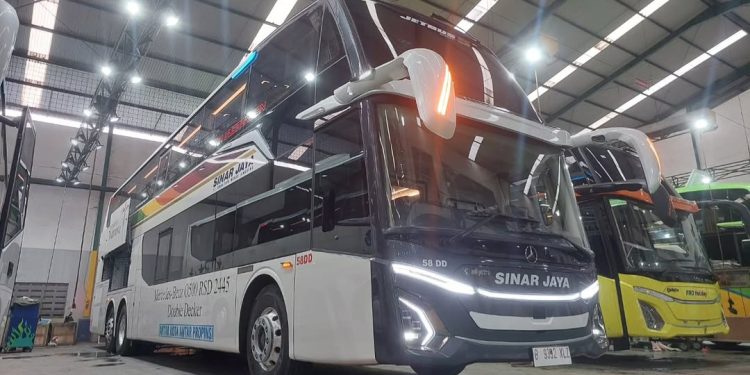 Bus Double Decker Baru PO Sinar Jaya Tampil Lebih Segar dengan Kabin Nyaman