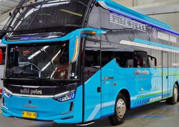 Sleeper Bus Baru PO Adhi Putra Rakitan Karoseri Laksana Pakai Sasis Tronton