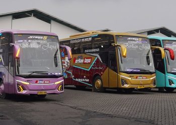 PO Berlian Jaya Tambah 3 Unit Bus Baru Dari Karoseri Adiputro, Pakai Sasis Mercedes-Benz OH 1626 S