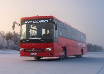 Bus Listrik Mercedes-Benz eIntouro Rampungkan Uji Coba Di Suhu Dingin Ekstrem
