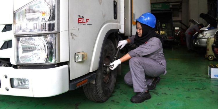 Di Tengah Stigma Maskulin, Isuzu Dukung Perempuan Untuk Berkembang Dan Berkarya Di Industri Otomotif