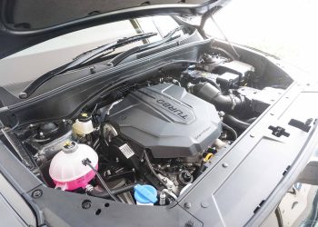 Perjalanan Jauh Mengendarai Mobil Tak Perlu Membuka Kap Mesin Saat Berhenti di Rest Area