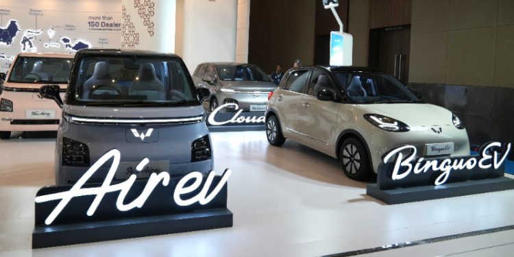 Rayakan Tahun Ke-4 Di PEVS 2025, Wuling Sebar Beragam Promo Menarik, Simak Keuntungannya