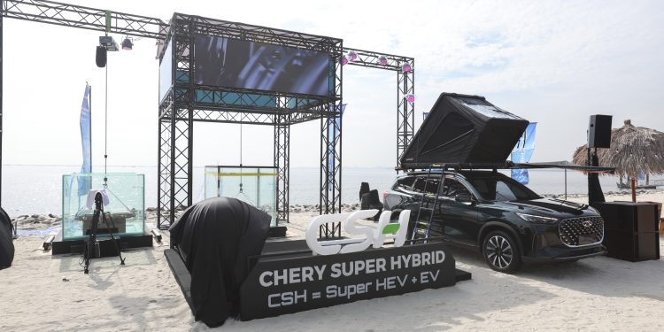 Uji Ekstrem Chery Rendam Baterai Tiggo 8 CSH Pakai Air Laut Selama Dua Hari