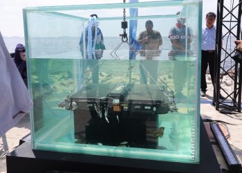 Uji Ekstrem Chery Rendam Baterai Tiggo 8 CSH Pakai Air Laut Selama Dua Hari